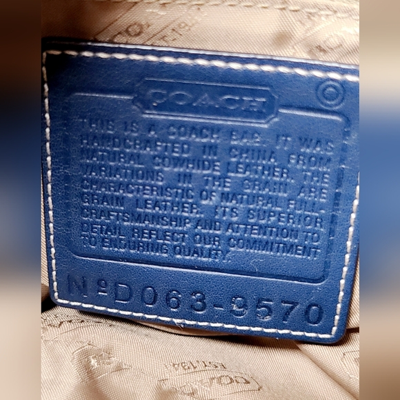 Coach Hampton Flap '06 | Navy & White Leather Crossbody | EUC - Picture 10 of 12